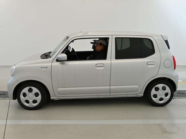 Suzuki ALTO 2025 8236527-4
