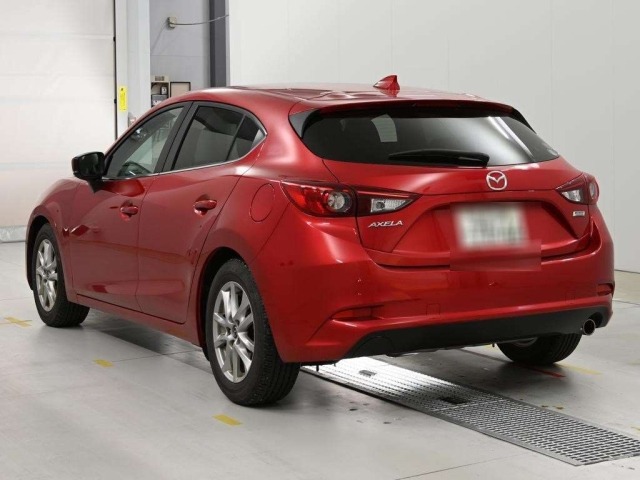 Mazda AXELA 2016 8235742-6