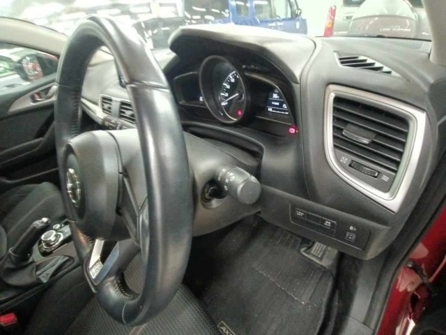 Mazda AXELA 2016 8235742-9