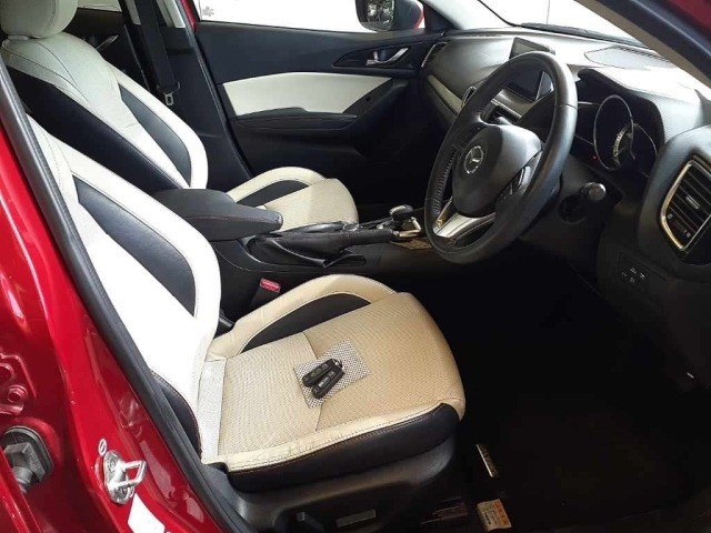Mazda AXELA 2014 8235743-8