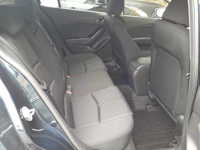 Mazda AXELA 2017 8235744-10