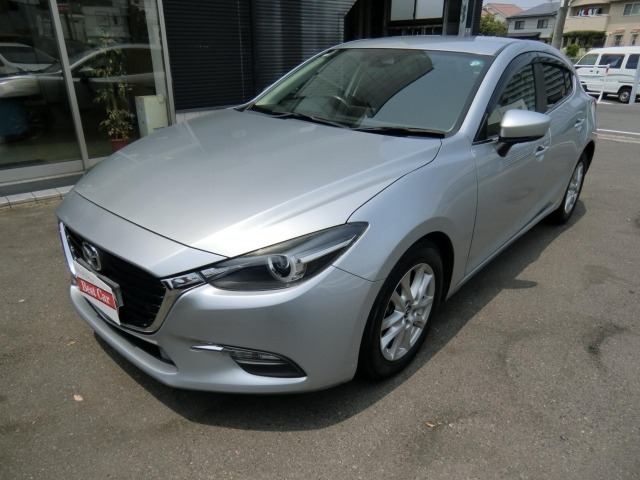 Mazda AXELA 2017 8235745-0