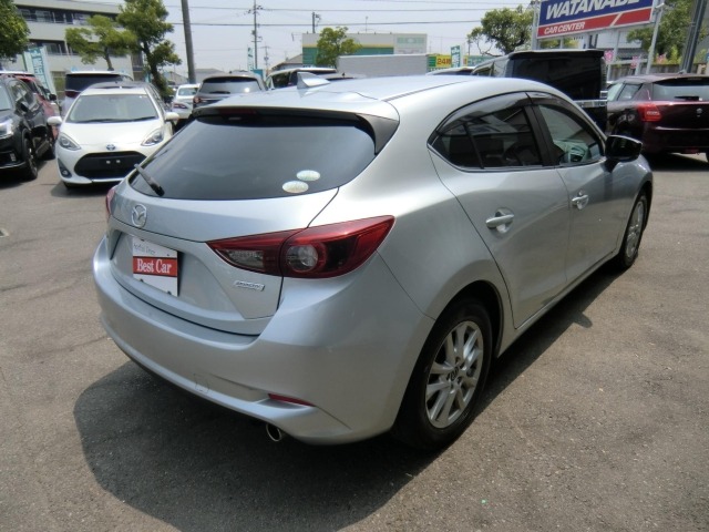 Mazda AXELA 2017 8235745-1