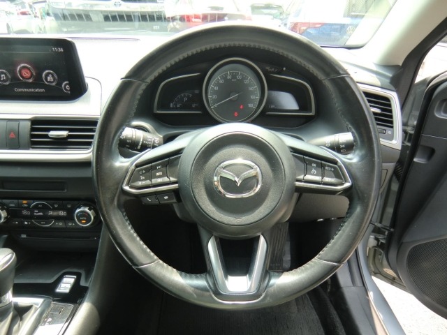 Mazda AXELA 2017 8235745-19