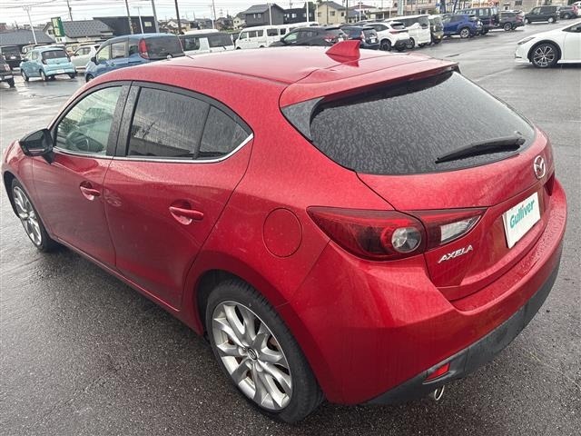 Mazda AXELA 2014 8235750-1