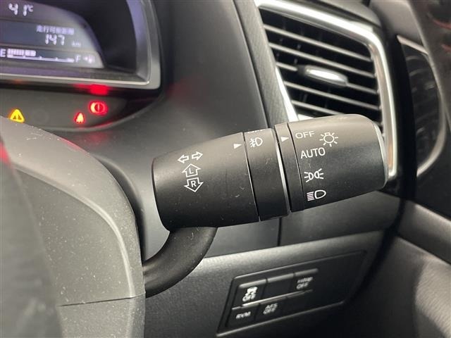 Mazda AXELA 2014 8235758-1