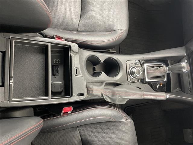 Mazda AXELA 2014 8235758-12