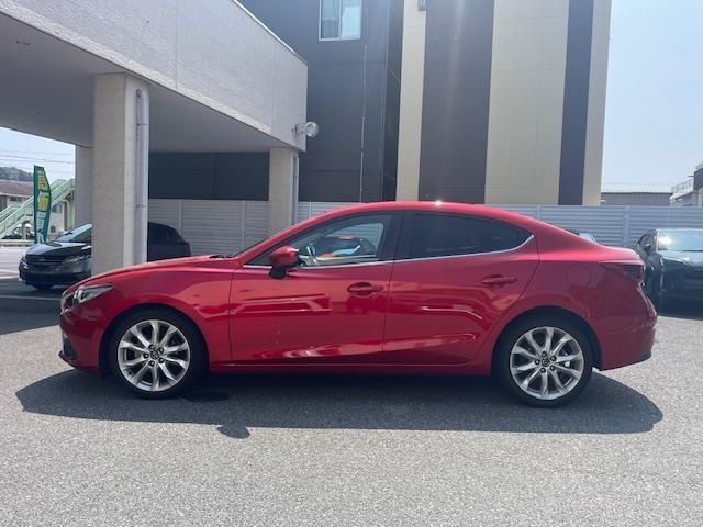 Mazda AXELA 2016 8235762-1