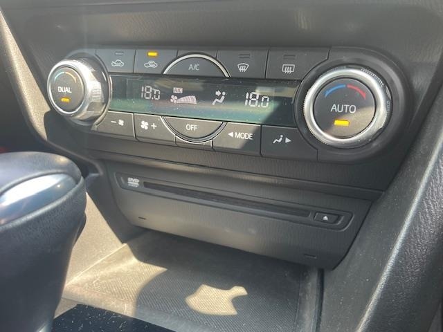 Mazda AXELA 2016 8235762-6