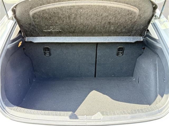 Mazda AXELA 2017 8235763-10
