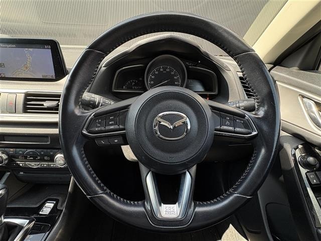 Mazda AXELA 2017 8235763-11