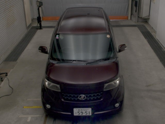 Toyota BB 2012 8235709-6