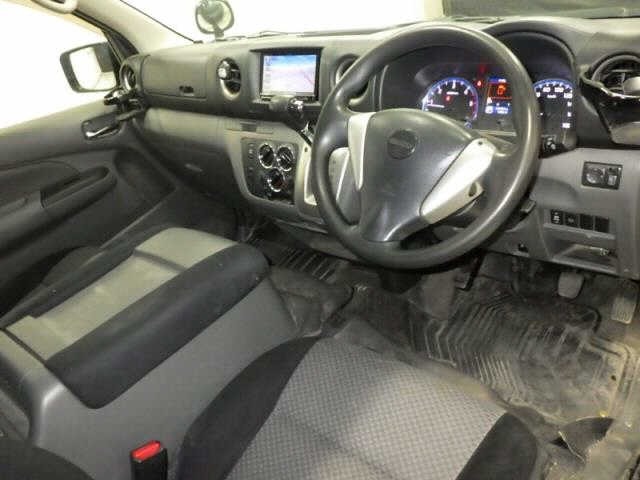 Isuzu COMO 2015 8233258-3