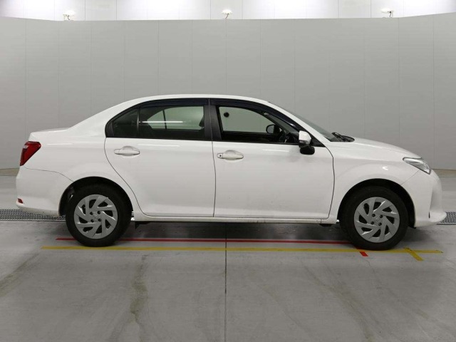 Toyota COROLLA AXIO 2021 8233621-3