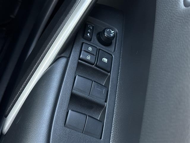 Toyota COROLLA CROSS 2023 8233667-22