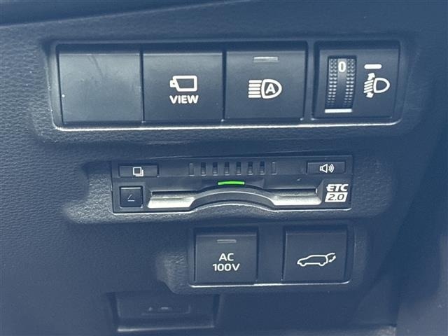 Toyota COROLLA CROSS 2023 8233667-7