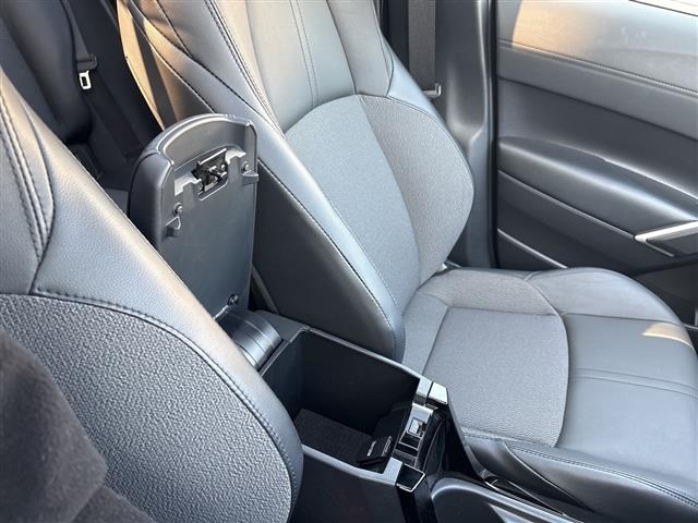 Toyota COROLLA CROSS 2023 8233667-9