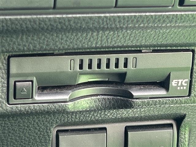 Toyota COROLLA CROSS 2022 8233677-10