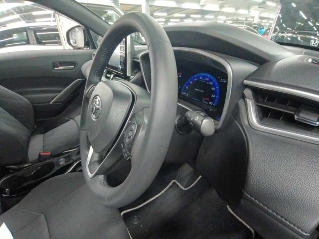 Toyota COROLLA CROSS 2023 8233733-9