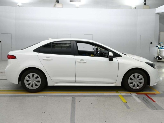 Toyota COROLLA 2023 8233960-3