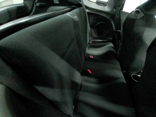 Honda CR-Z 2012 8212898-12