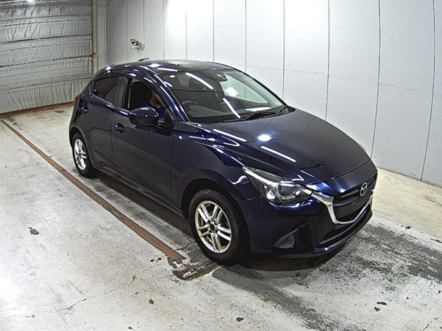 Mazda DEMIO 2016 8235473-0