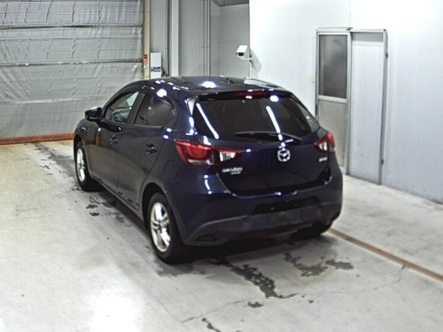 Mazda DEMIO 2016 8235473-1
