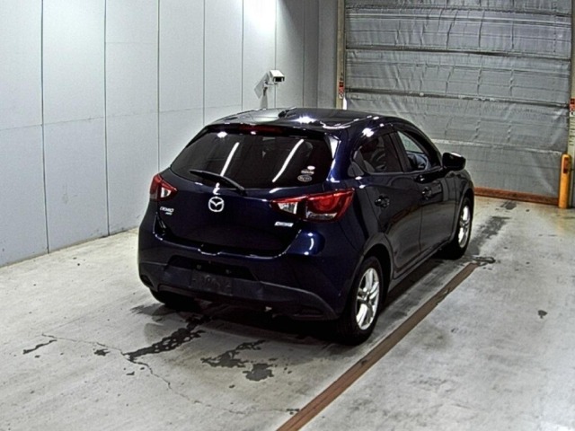 Mazda DEMIO 2016 8235473-5