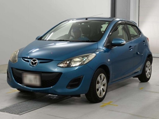 Mazda DEMIO 2013 8235499-0
