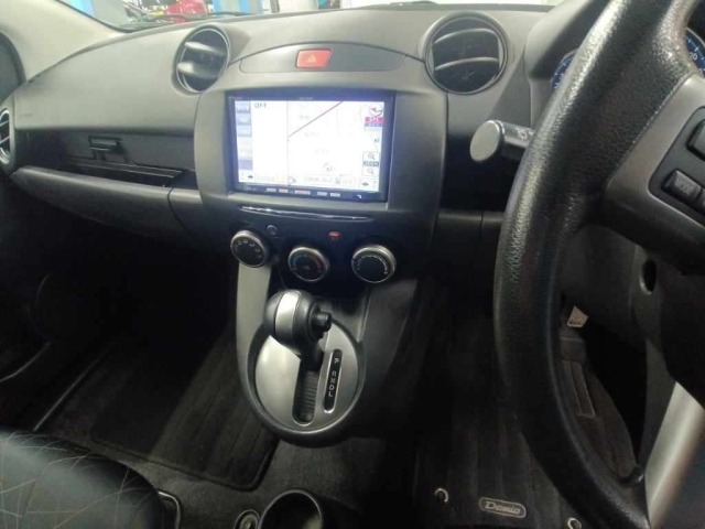 Mazda DEMIO 2013 8235499-11