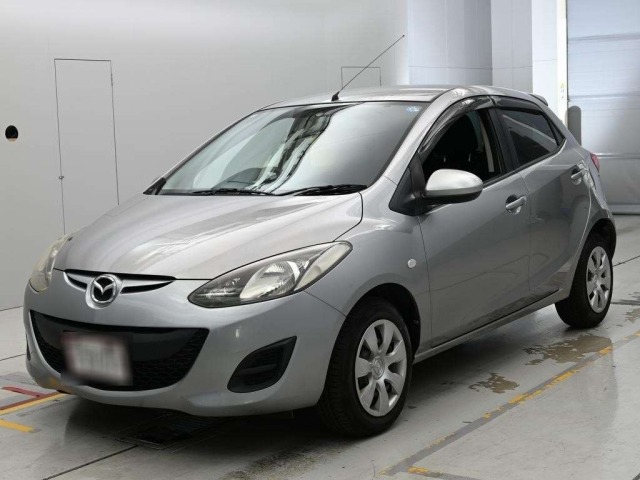 Mazda DEMIO 2013 8235513-0