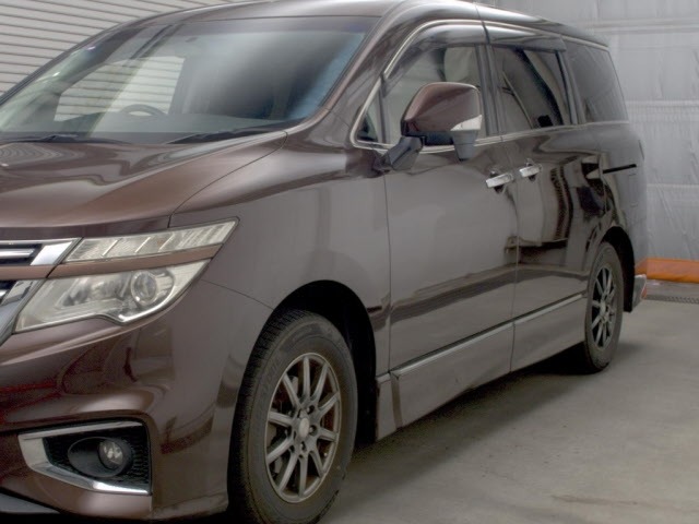 Nissan ELGRAND 2014 8235607-4