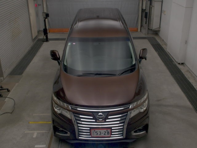 Nissan ELGRAND 2014 8235607-6