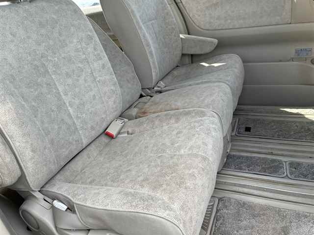 Nissan ELGRAND 2004 8235610-8