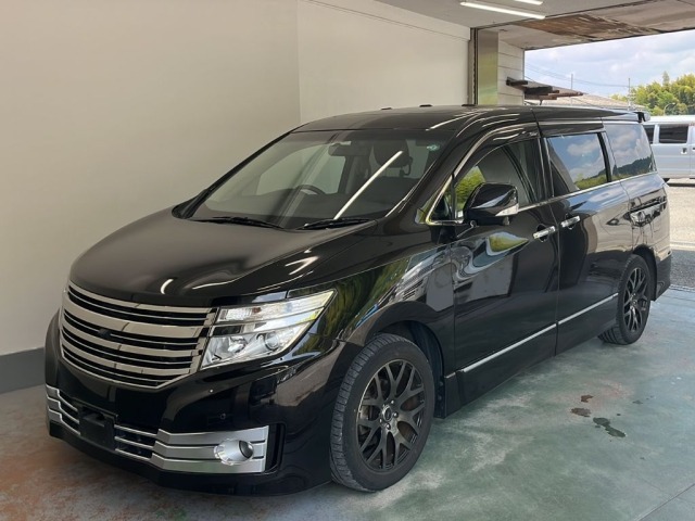 Nissan ELGRAND 2011 8235611-0