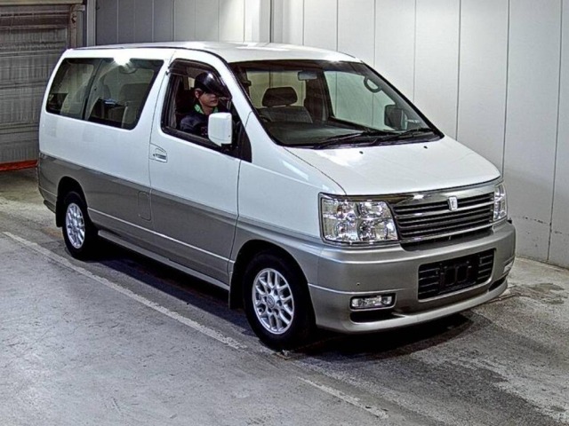 Nissan ELGRAND 2001 8235624-0