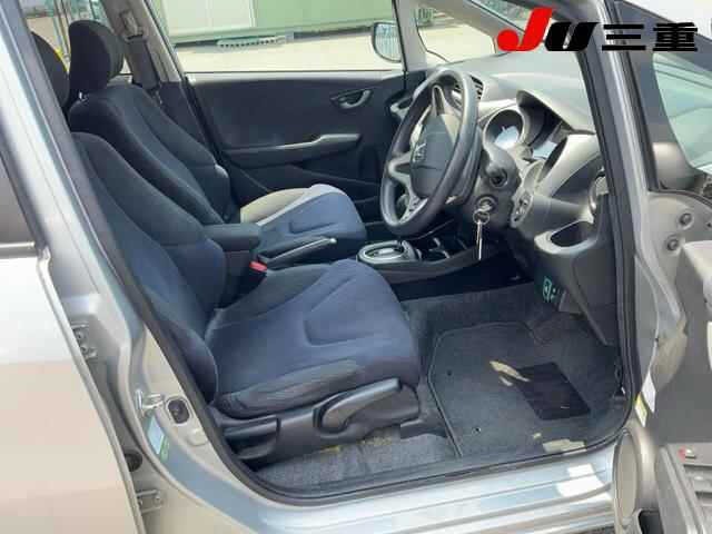 Honda FIT 2011 8236838-4