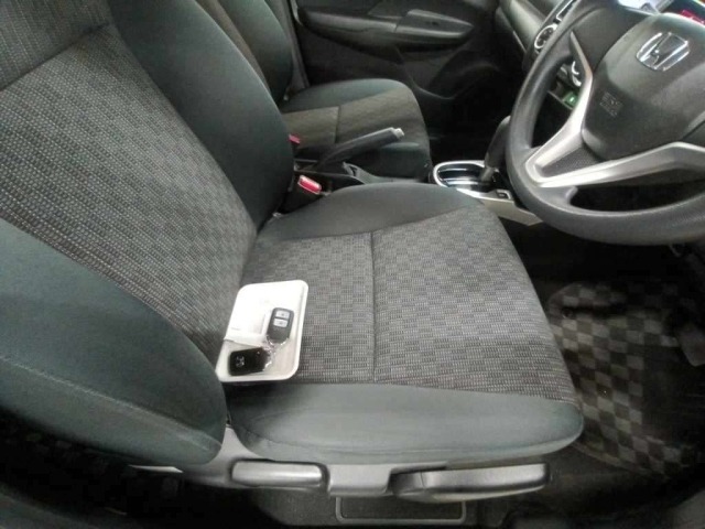 Honda FIT 2014 8236840-10