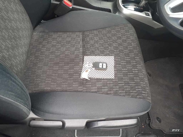 Honda FIT 2016 8236853-10