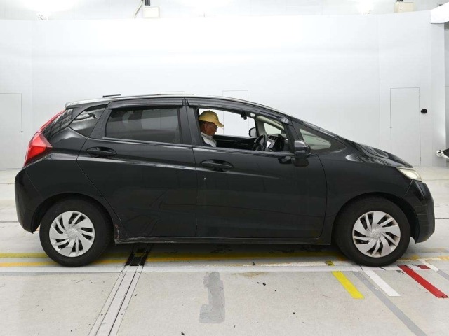 Honda FIT 2015 8236855-3