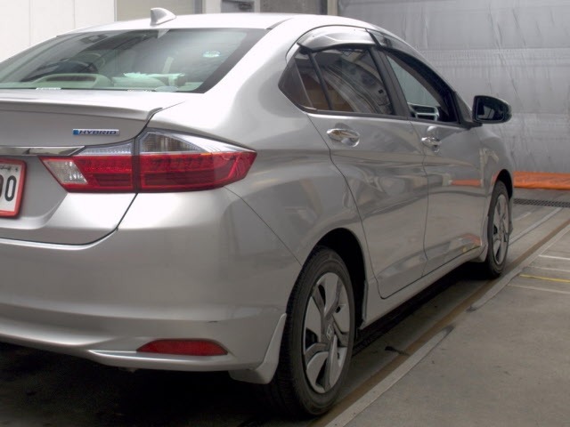 Honda GRACE 2015 8235354-5