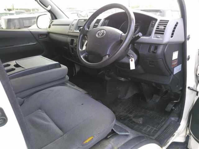 Toyota HIACE VAN 2012 8235572-3