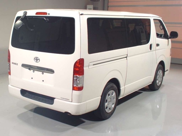 Toyota HIACE VAN 2019 8235581-1