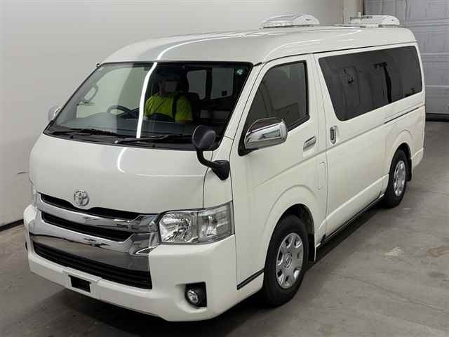 Toyota HIACE VAN 2016 8235582-4