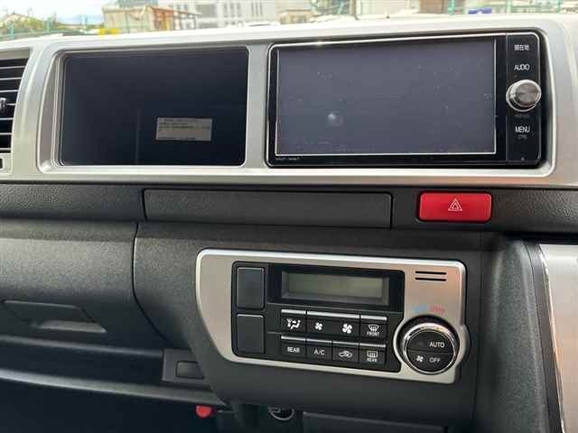 Toyota HIACE VAN 2016 8235582-6