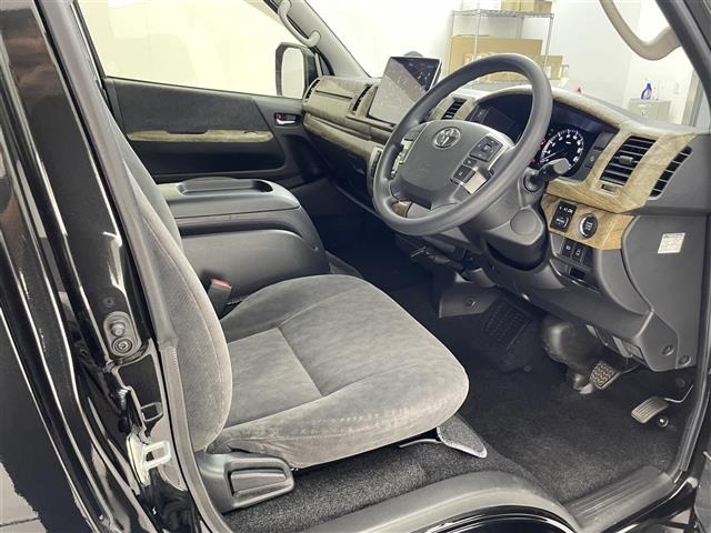 Toyota HIACE WAGON 2024 8236559-22