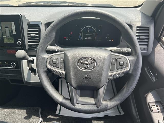 Toyota HIACE WAGON 2026 8236602-8