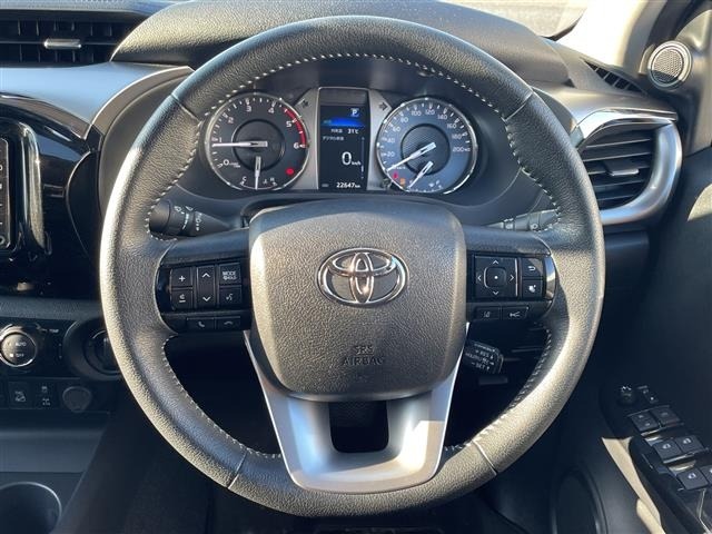 Toyota HILUX 2021 8233798-3