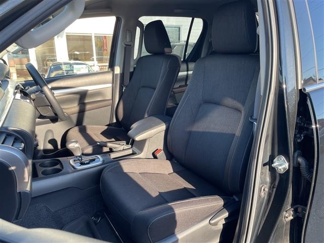 Toyota HILUX 2021 8233798-6
