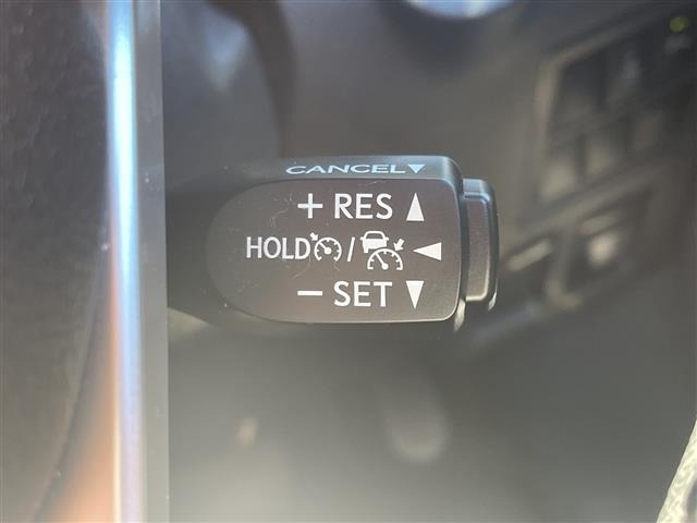 Toyota HILUX 2021 8233798-8